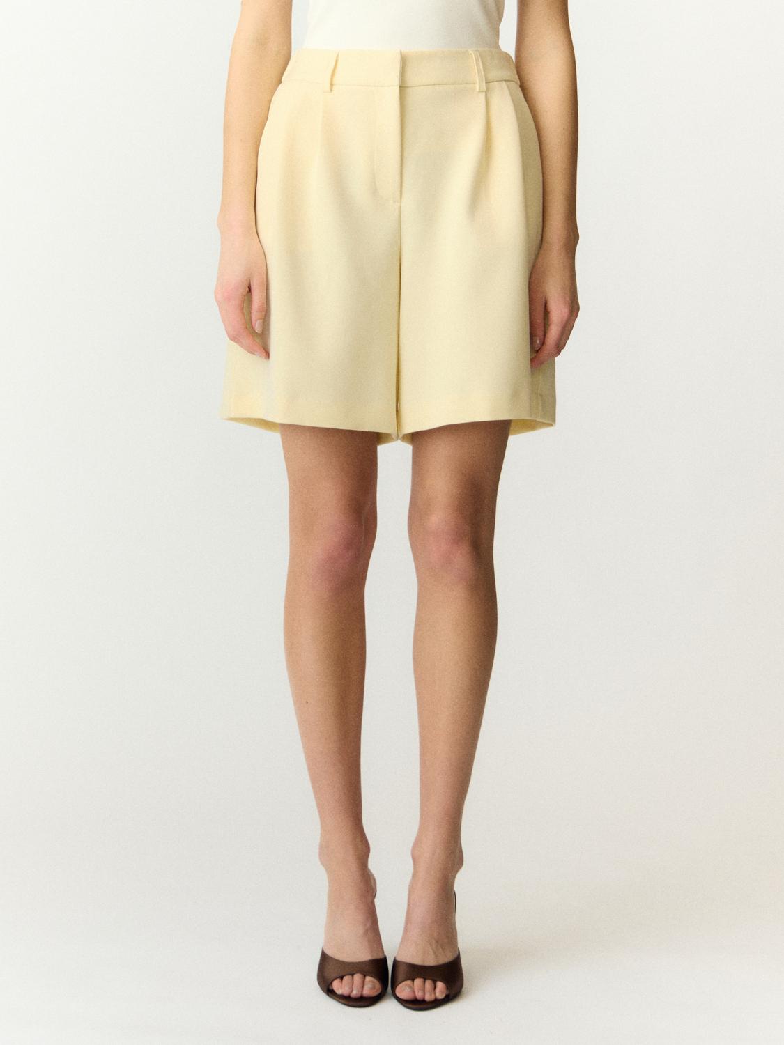 model_shot-front