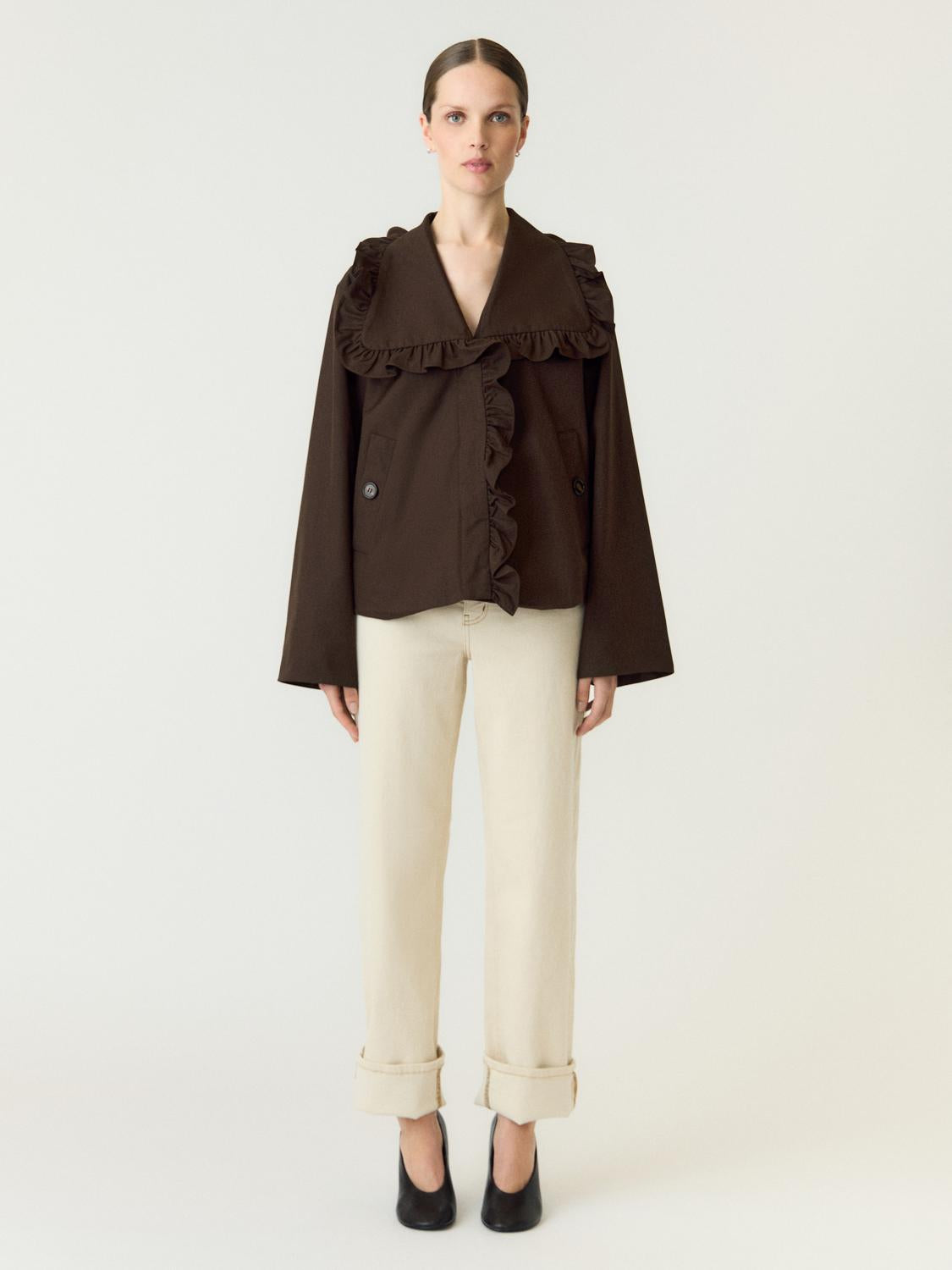 model_shot-front_full
