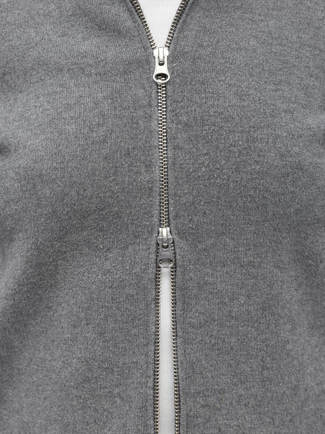 model_shot-detail