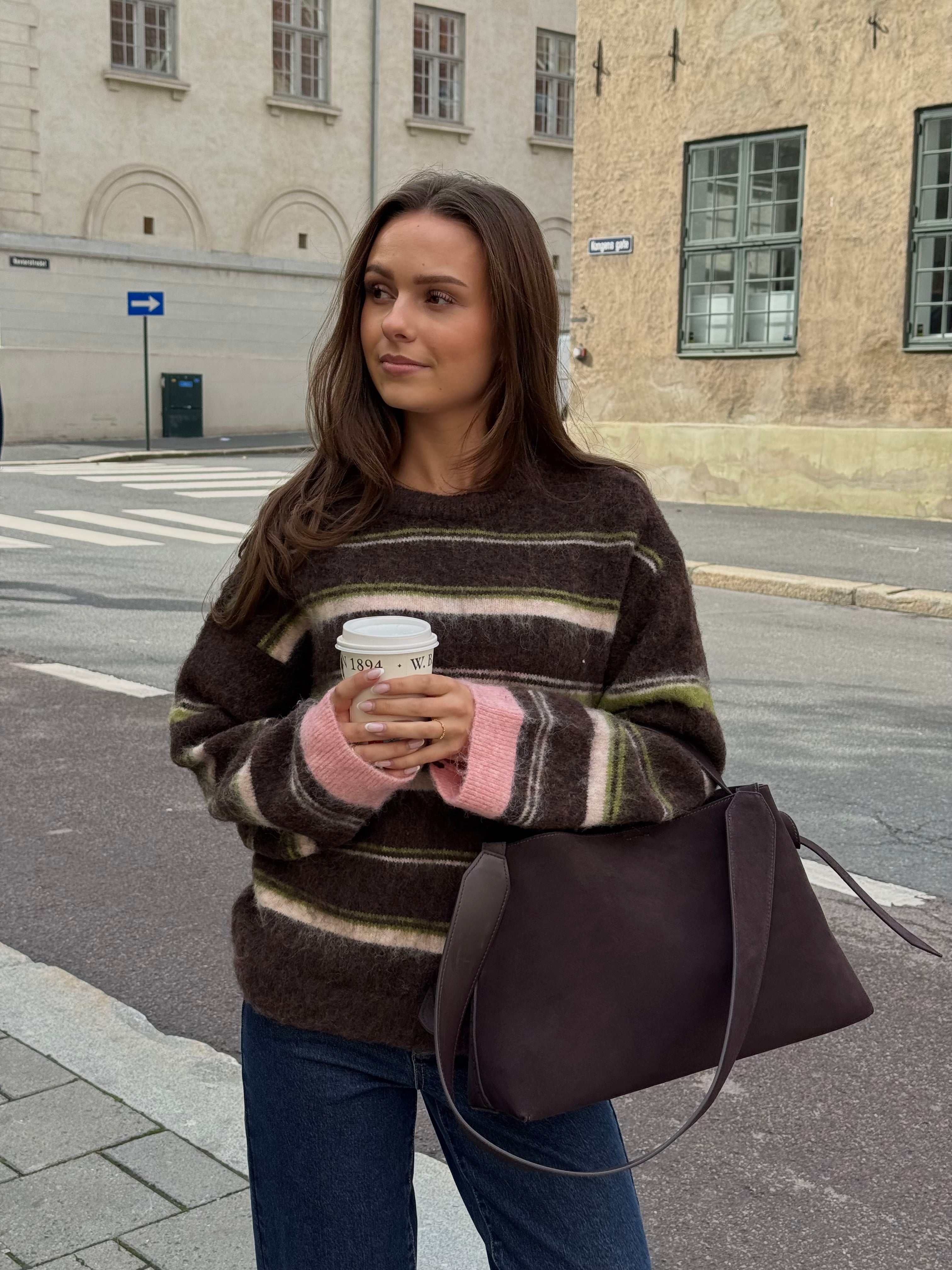 OBJALILI Pullover - Seal Brown