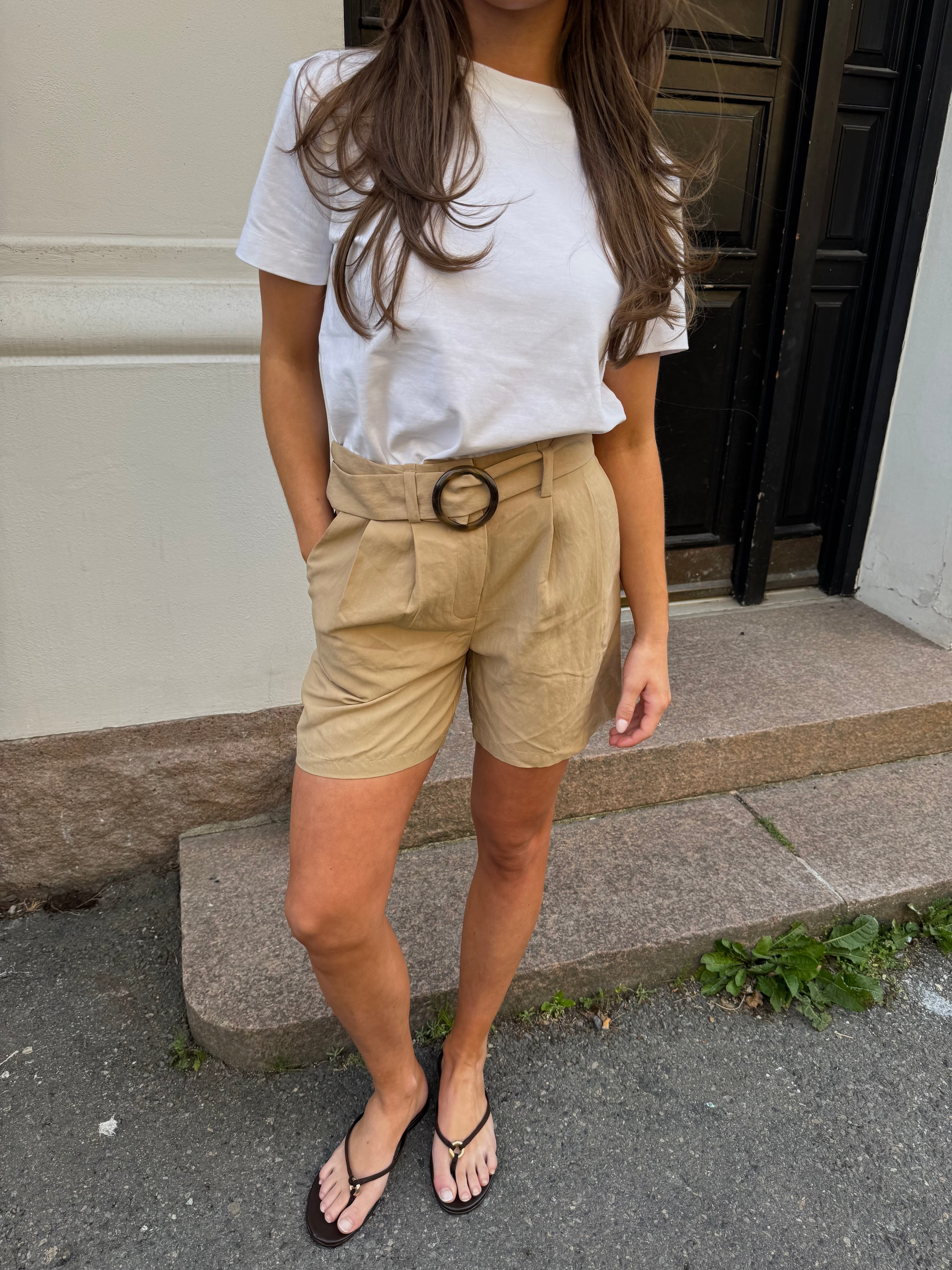 VIROSITA Shorts - Travertine