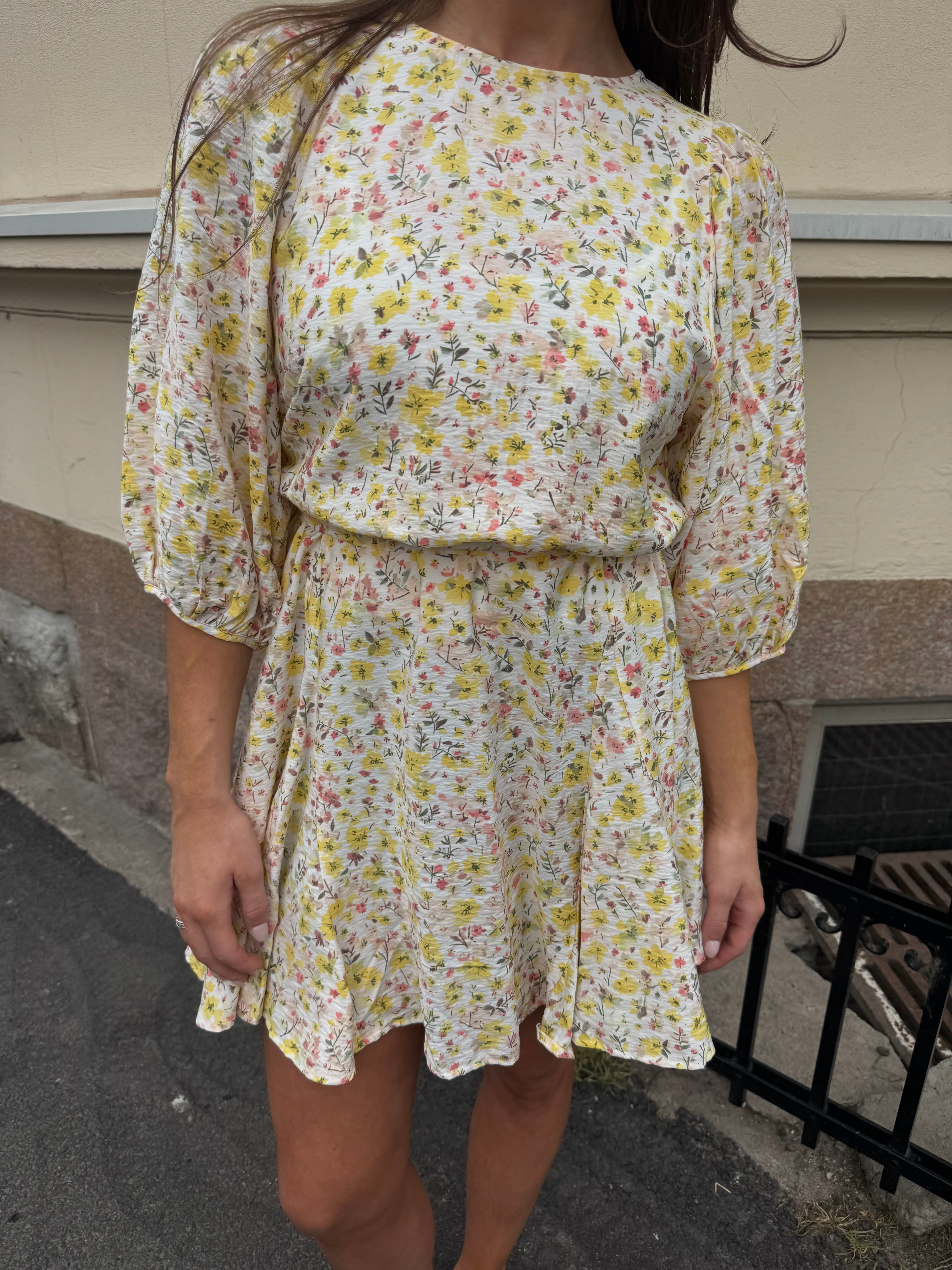 VIGUACA Short Dress - Yarrow