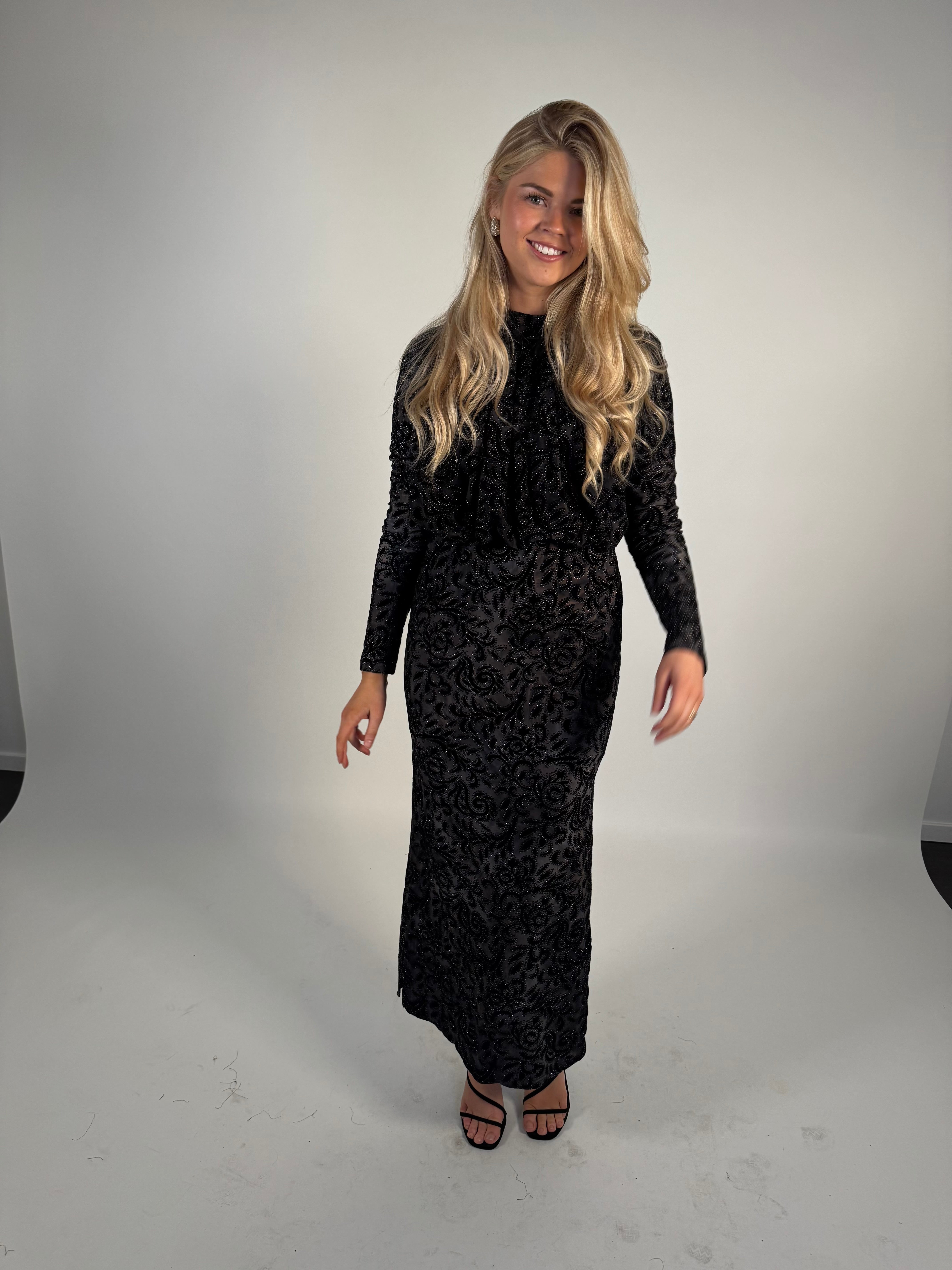 YASYENNY Long Dress - Black