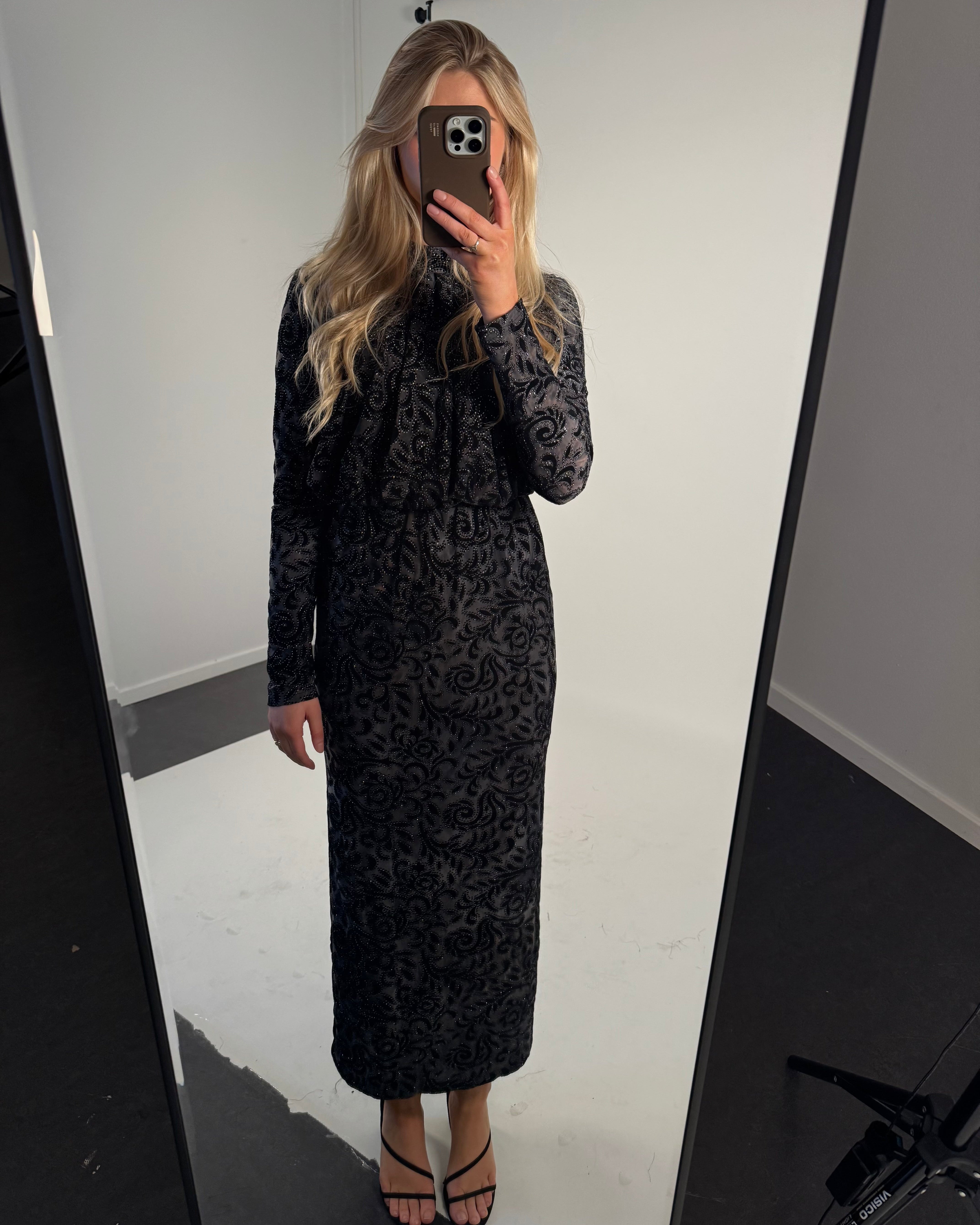 YASYENNY Long Dress - Black