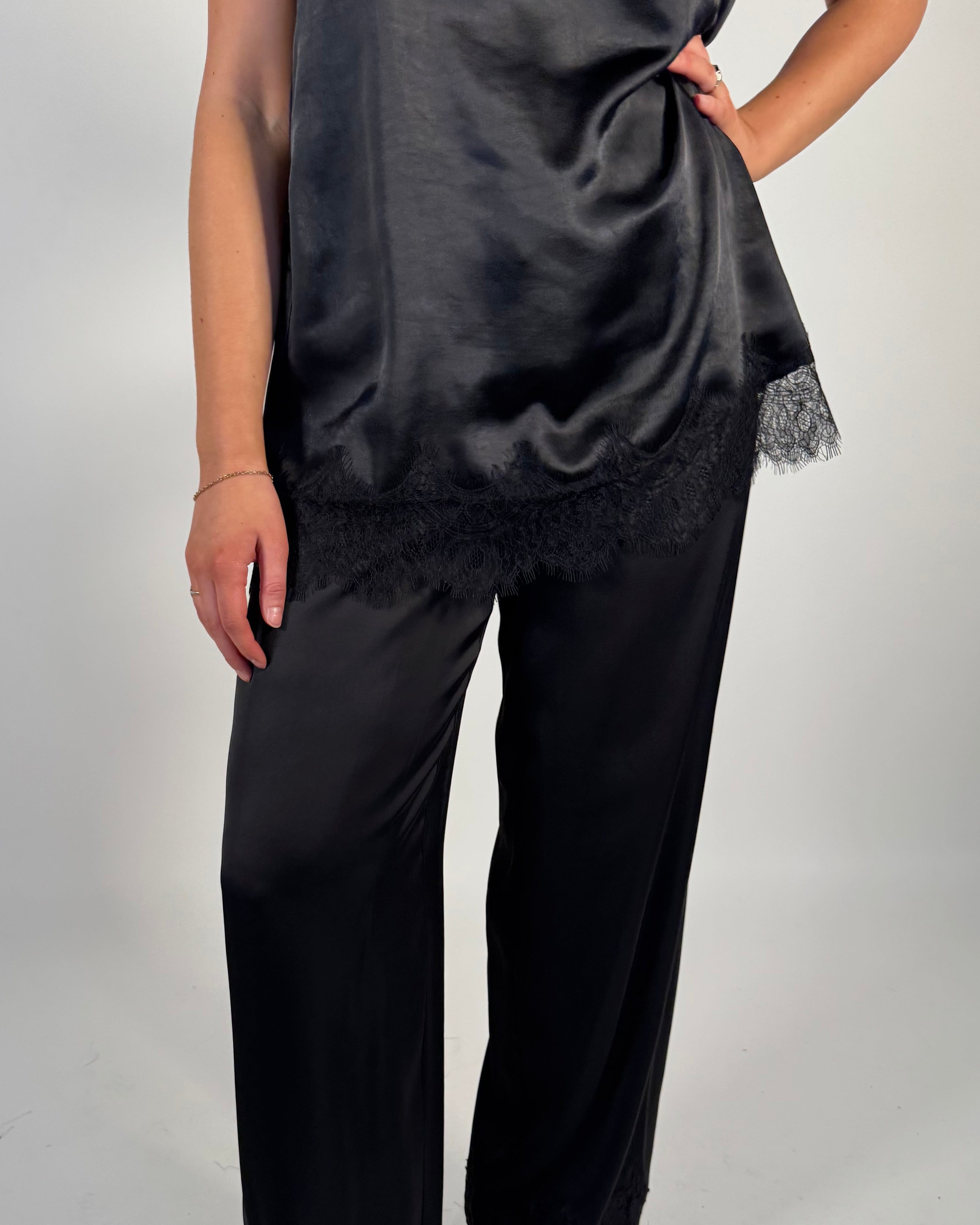 VIYTTA Trousers - Black Beauty