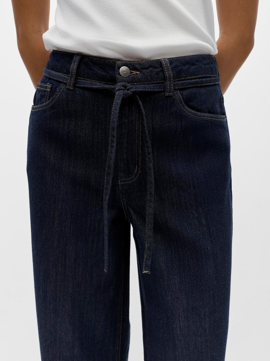 model_shot-detail