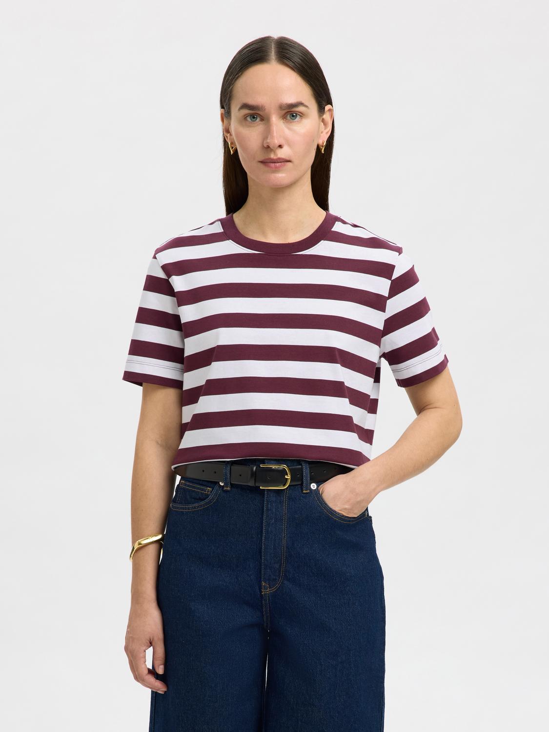 model_shot-front