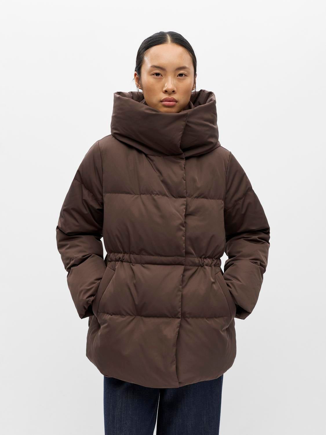 model_shot-front