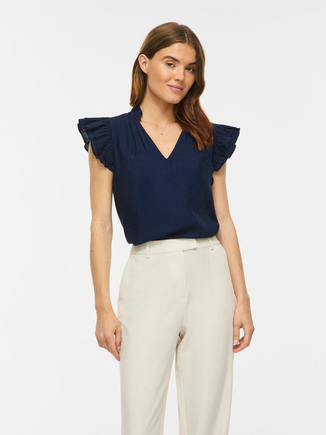 model_shot-front