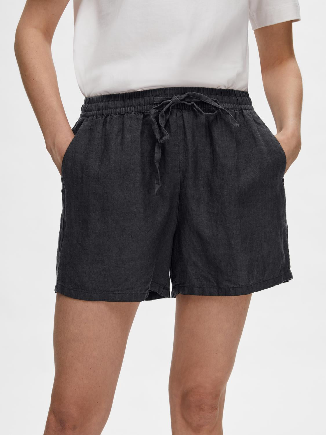 SLFLINNIE Shorts - Black