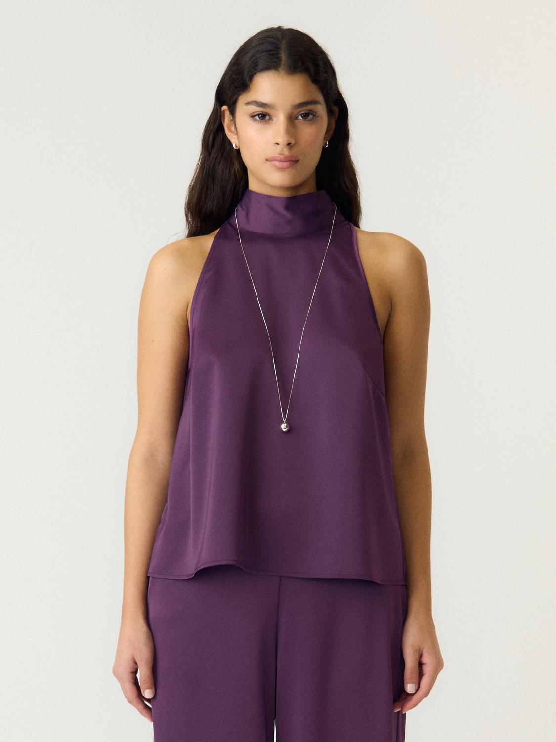 model_shot-front