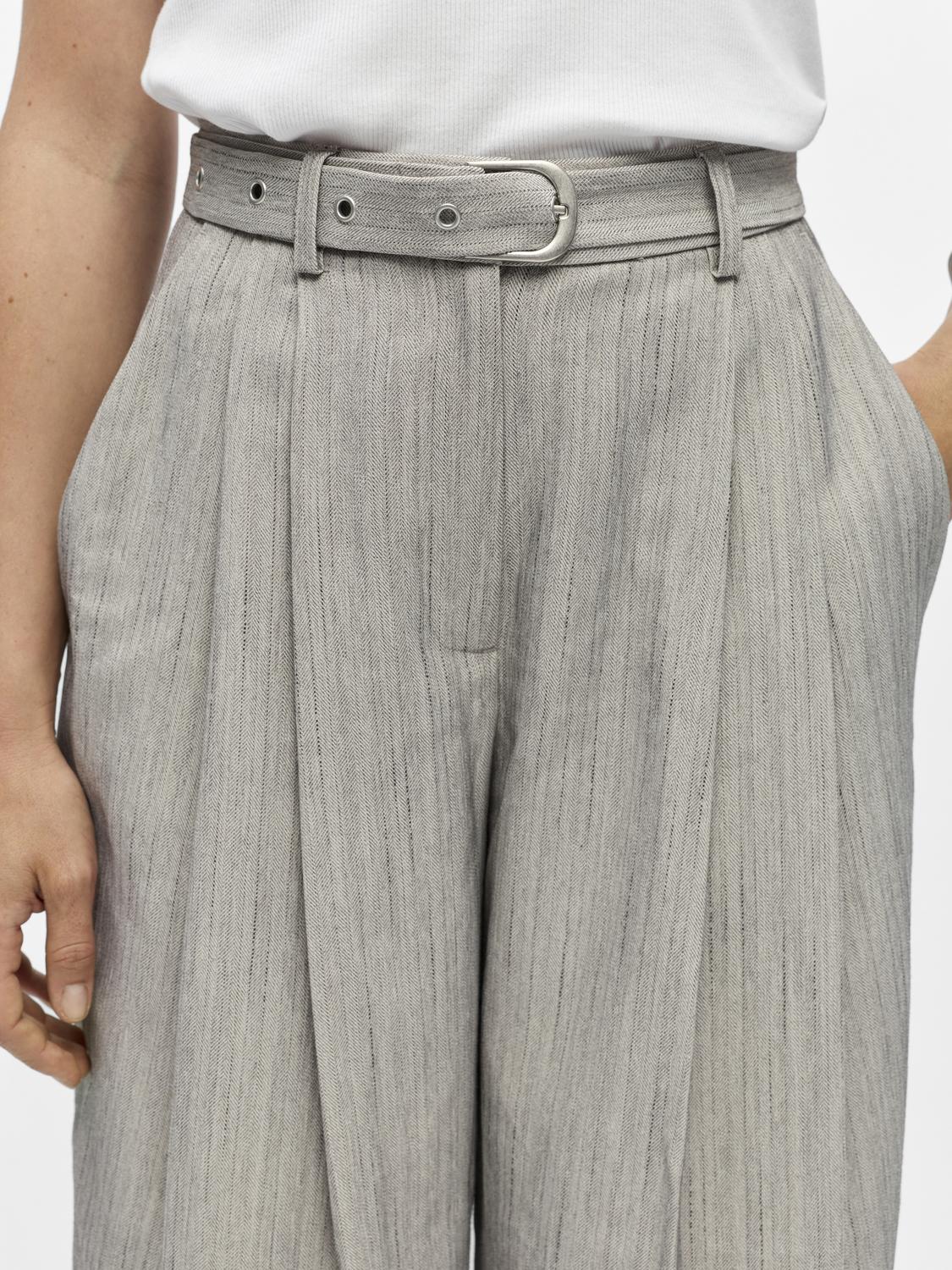 model_shot-detail