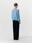 model_shot-back