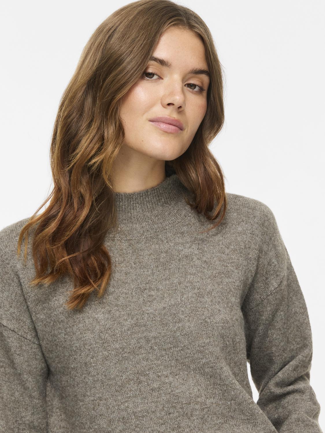 model_shot-detail