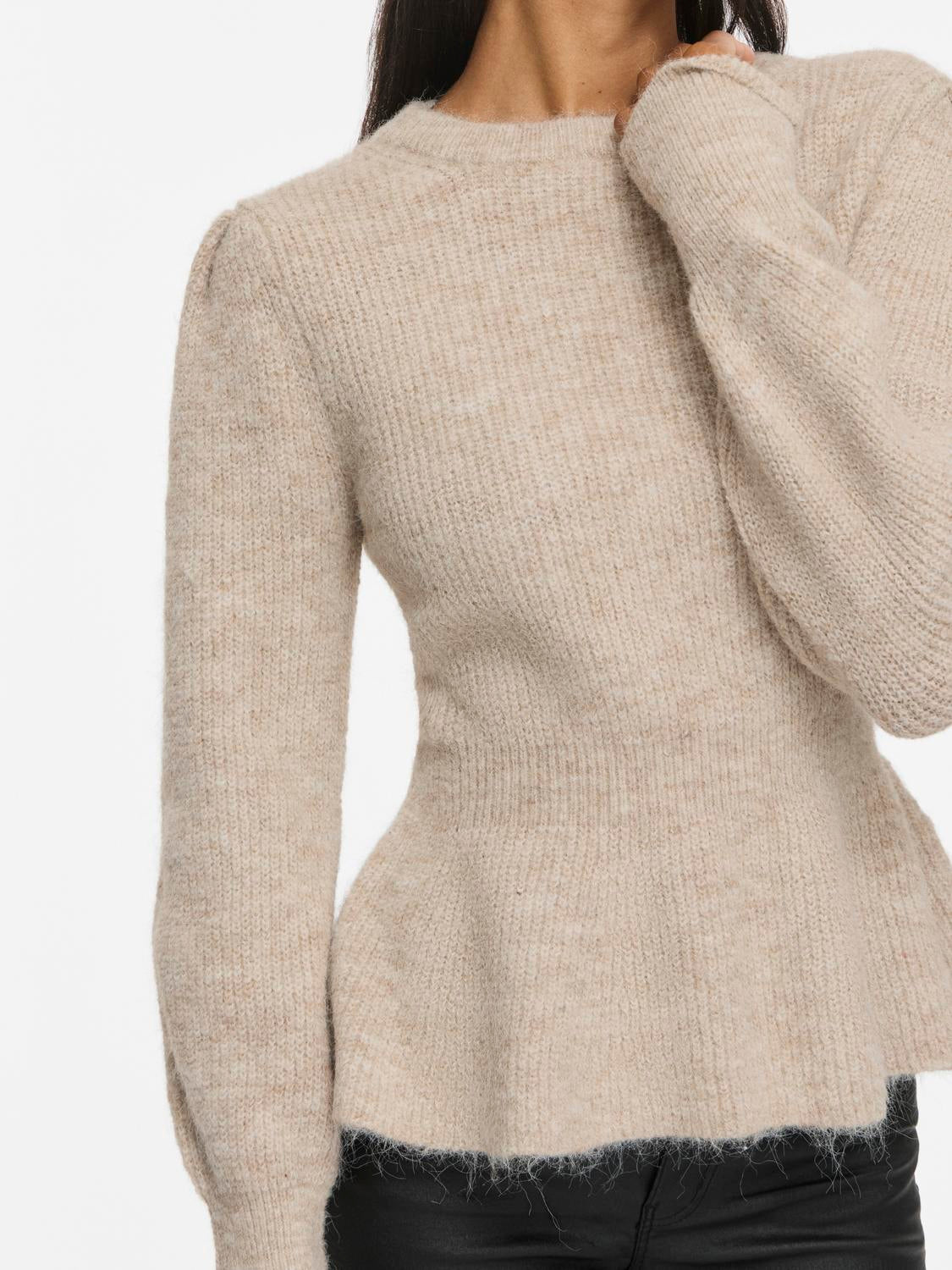 model_shot-detail