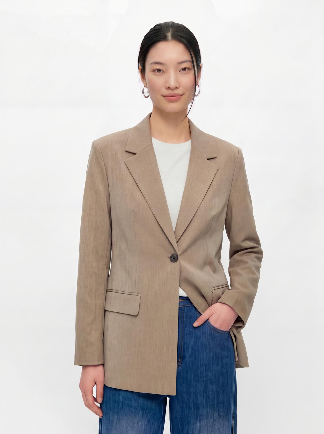 model_shot-front
