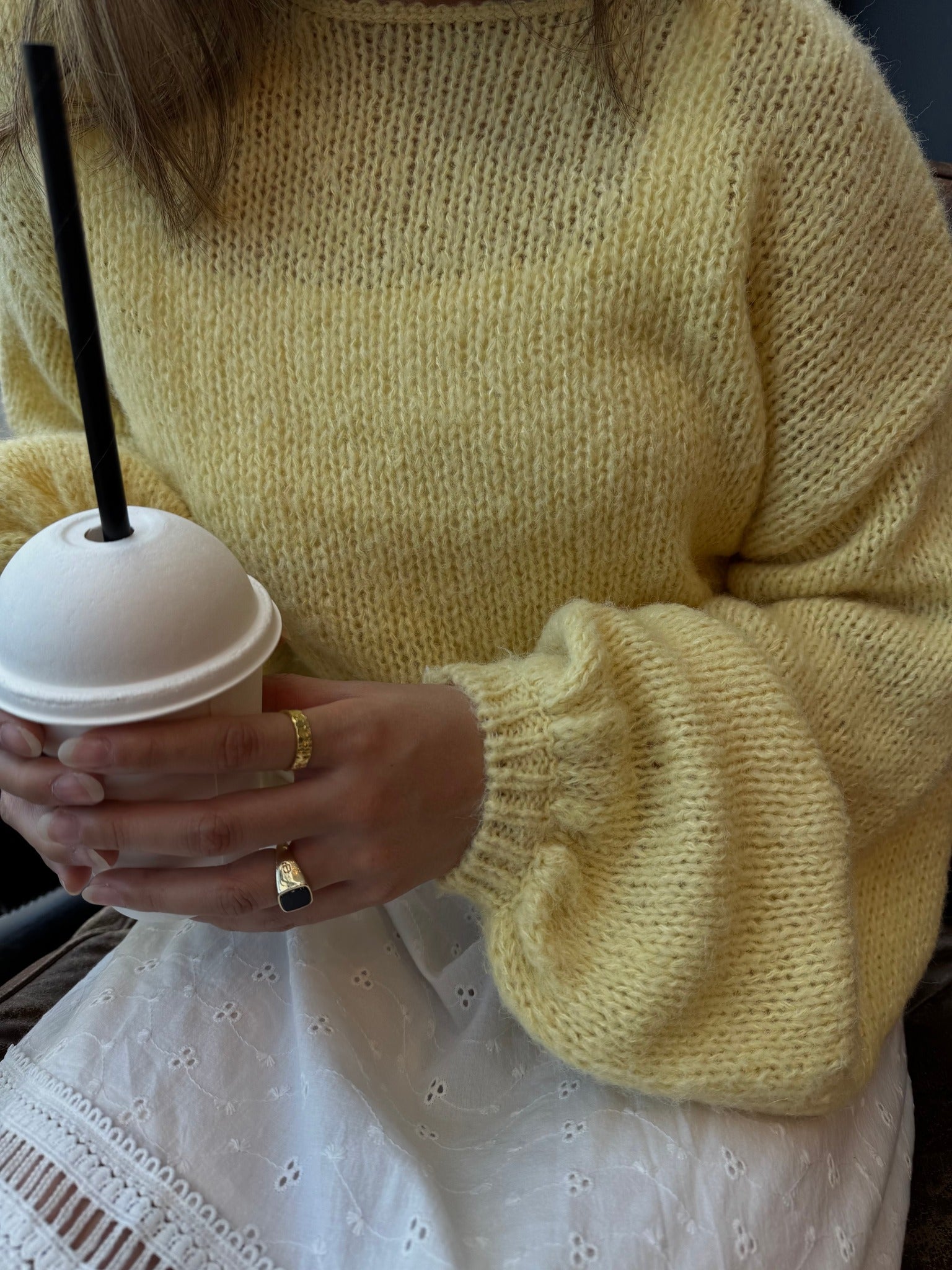 VICHOCA Pullover - Pale Banana