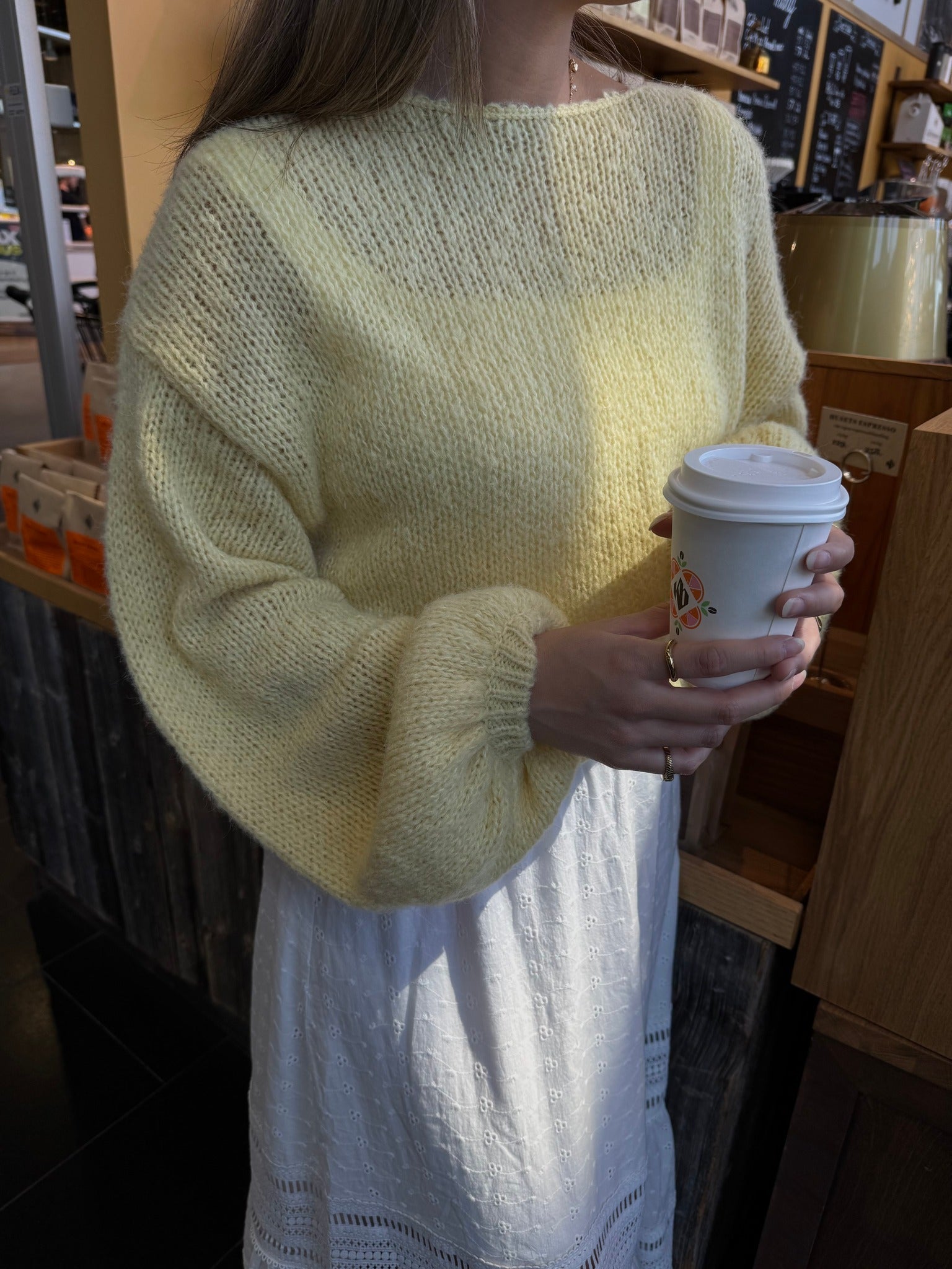 VICHOCA Pullover - Pale Banana