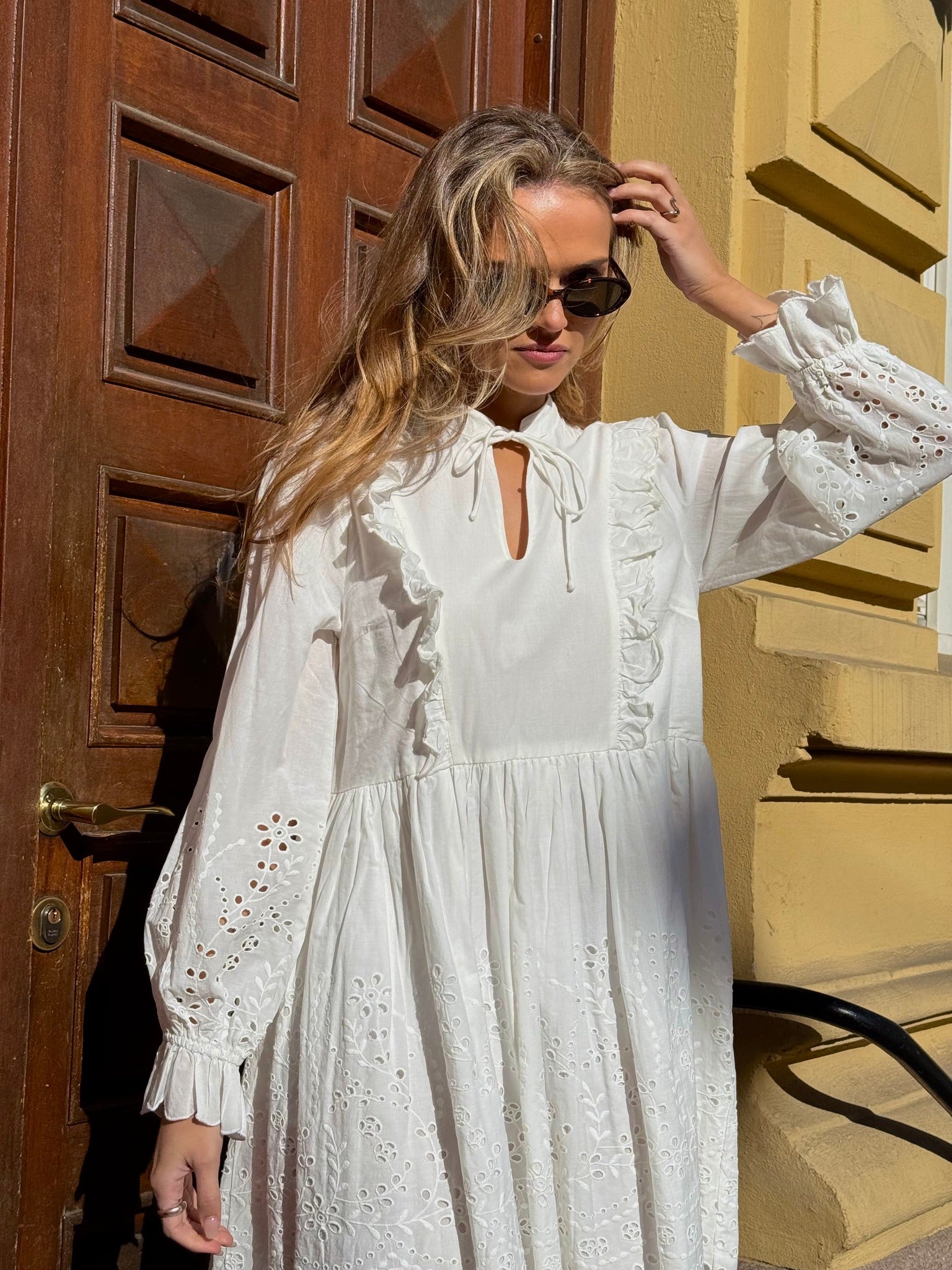 YASLUMA Short Dress - Star White