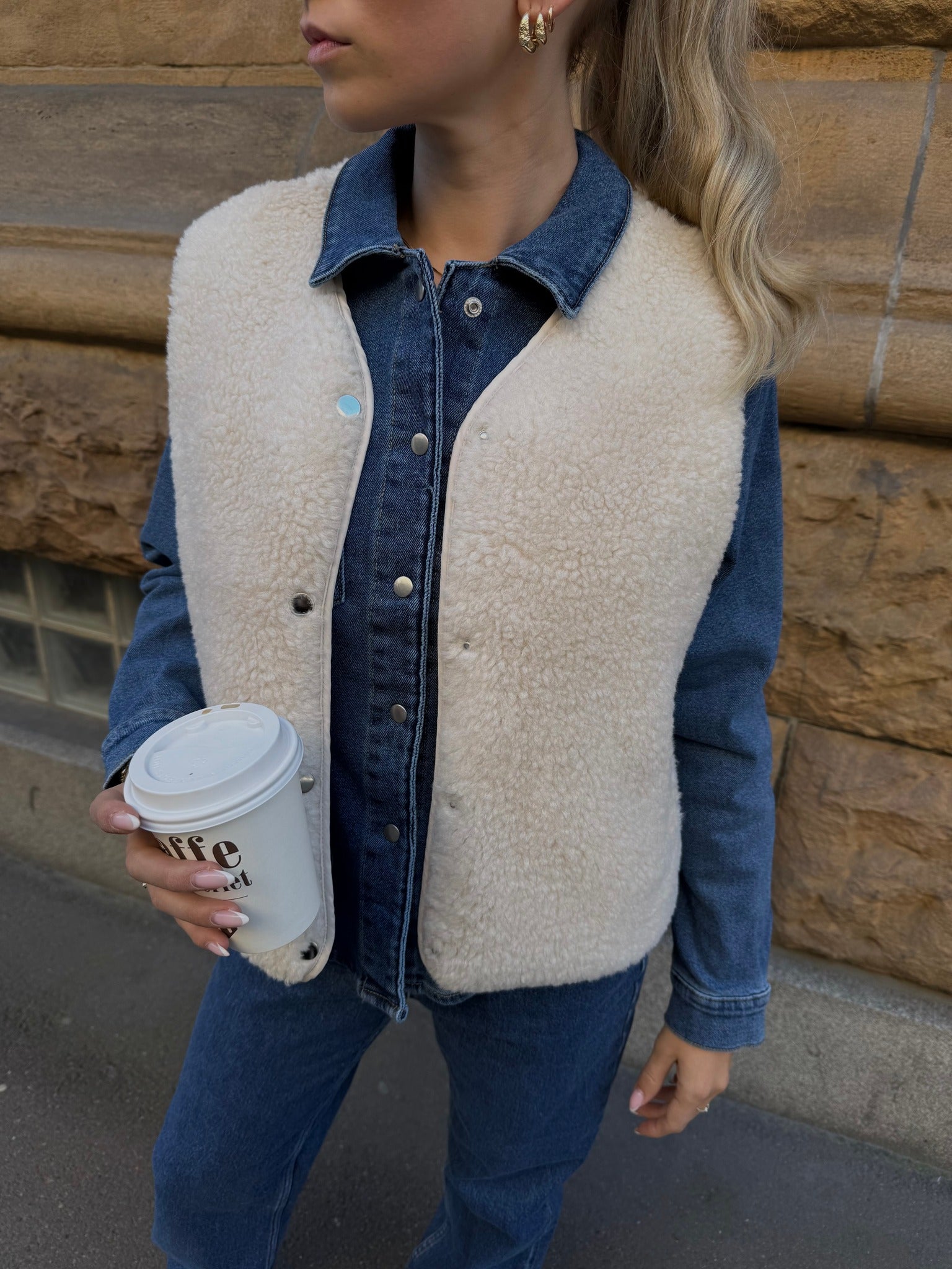 OBJELLA Otw Gilet - Sandshell