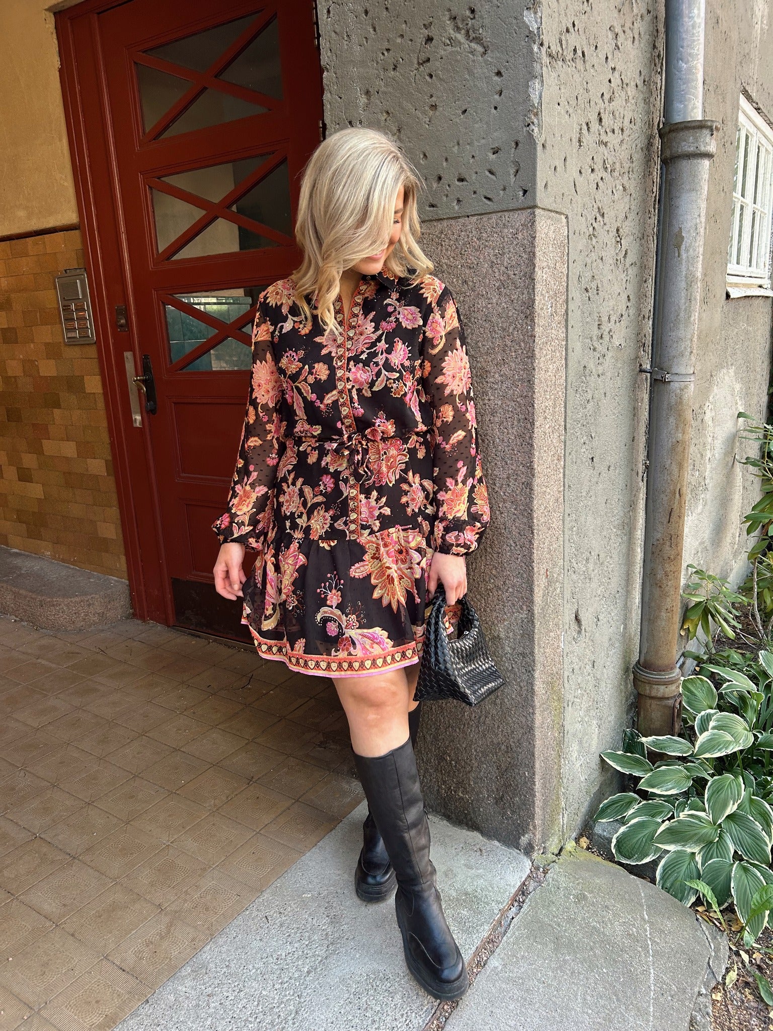 VIPRAYA Short Dress - Black Beauty