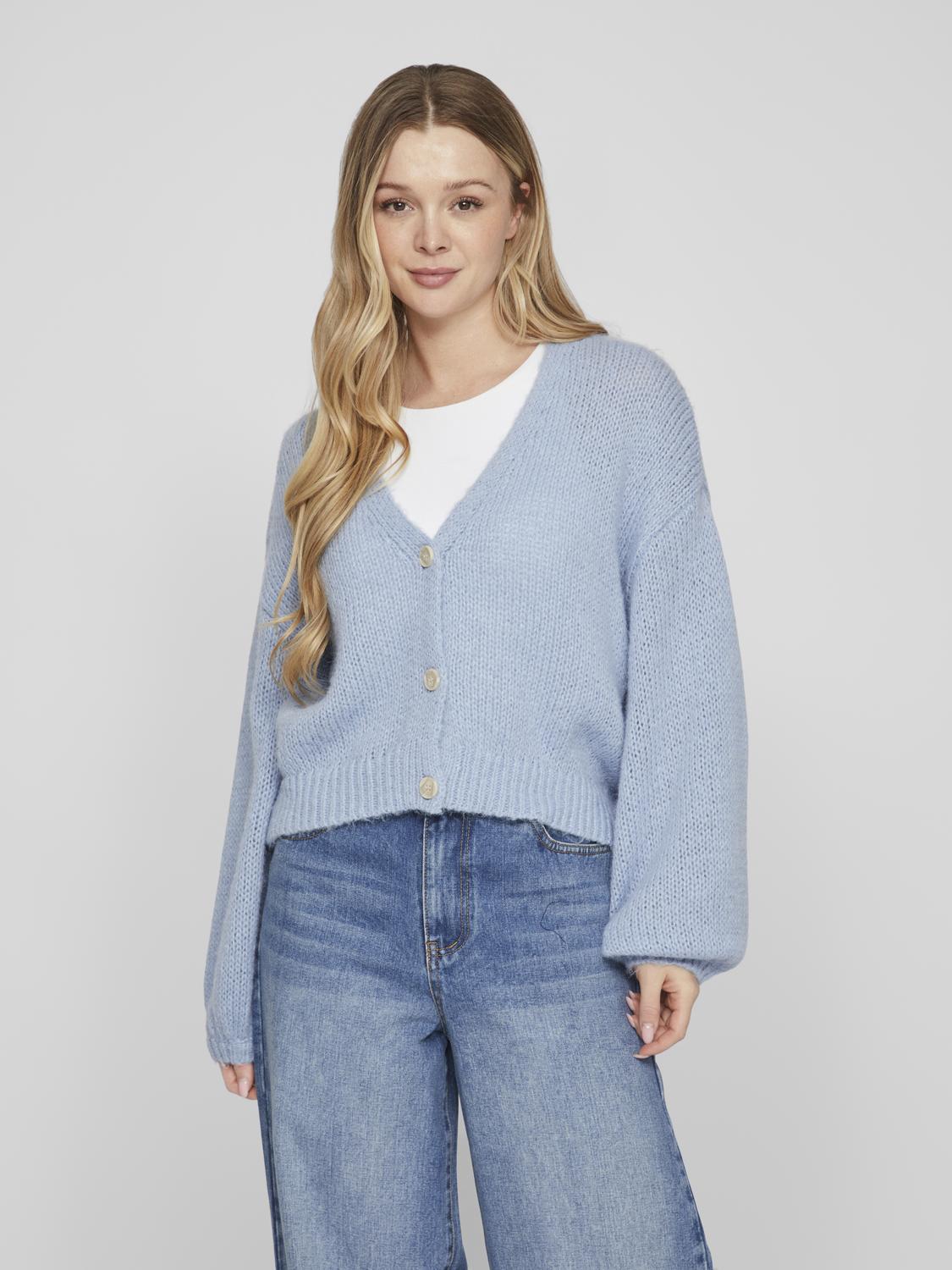 model_shot-front