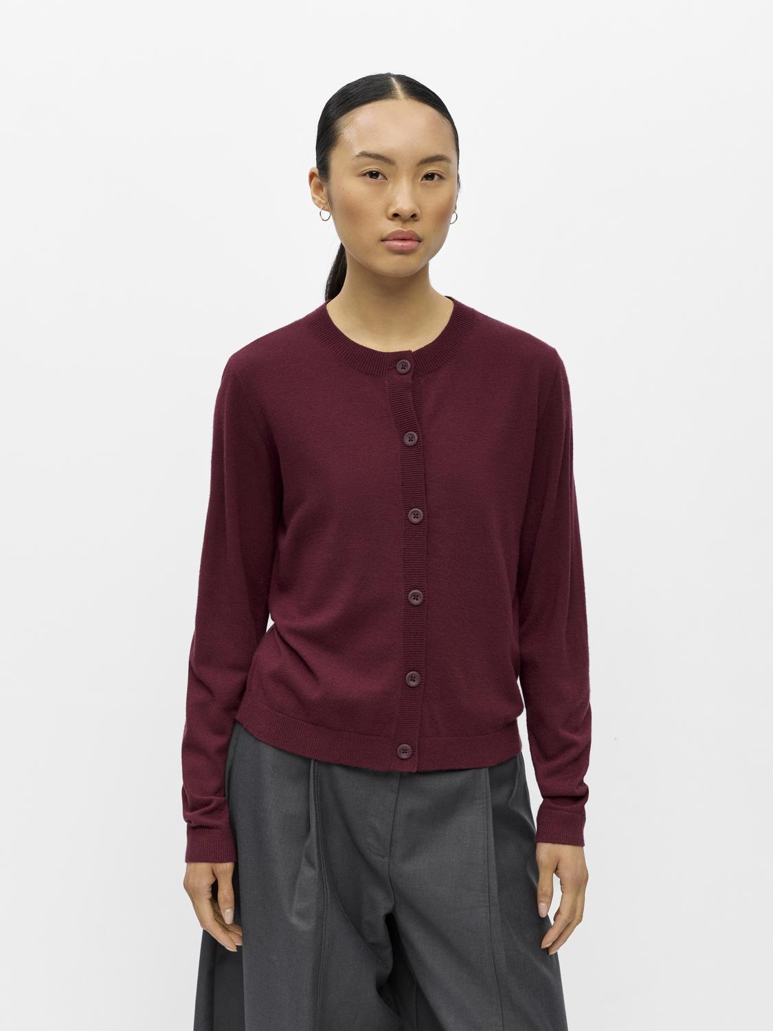 model_shot-front